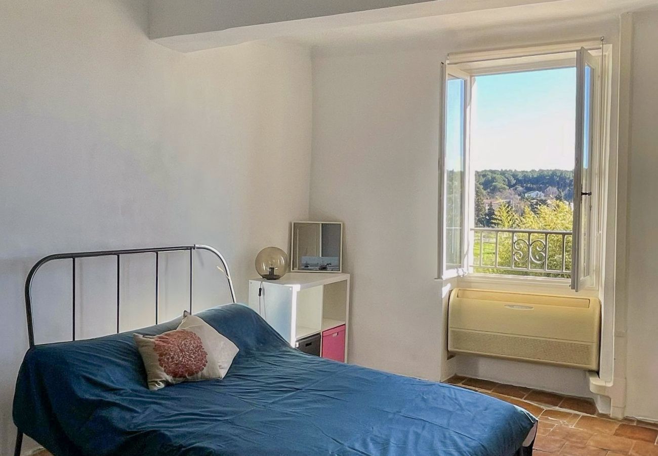 Simple, bright room with relaxing views over the countryside