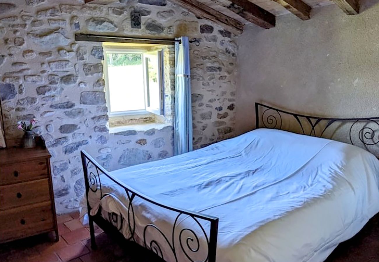 Villa à Bézaudun-sur-Bîne - Havre de Paix, maison de campagne avec un capacité d'accueil de 15 personnes