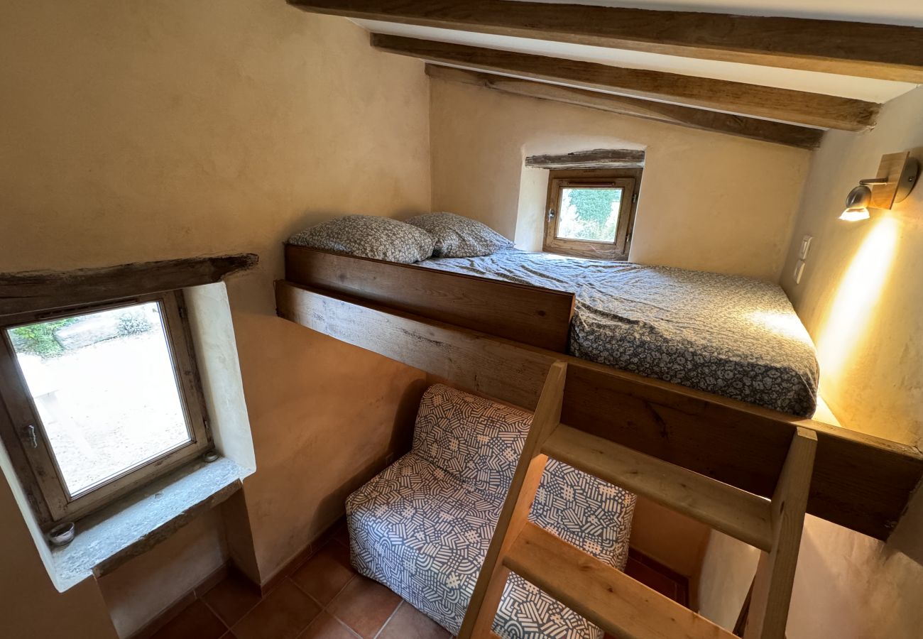Villa à Bézaudun-sur-Bîne - Havre de Paix, maison de campagne avec un capacité d'accueil de 15 personnes