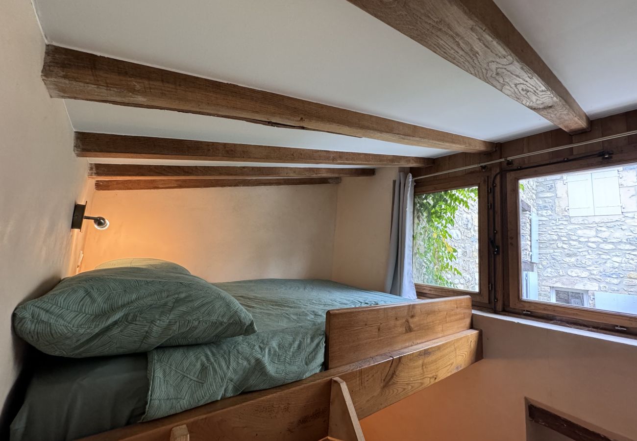 Villa à Bézaudun-sur-Bîne - Havre de Paix, maison de campagne avec un capacité d'accueil de 15 personnes
