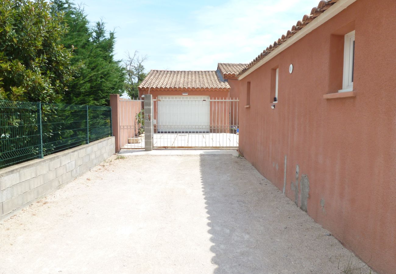 Maison à Caumont sur Durance - Maison avec piscine chauffée et jacuzzi 