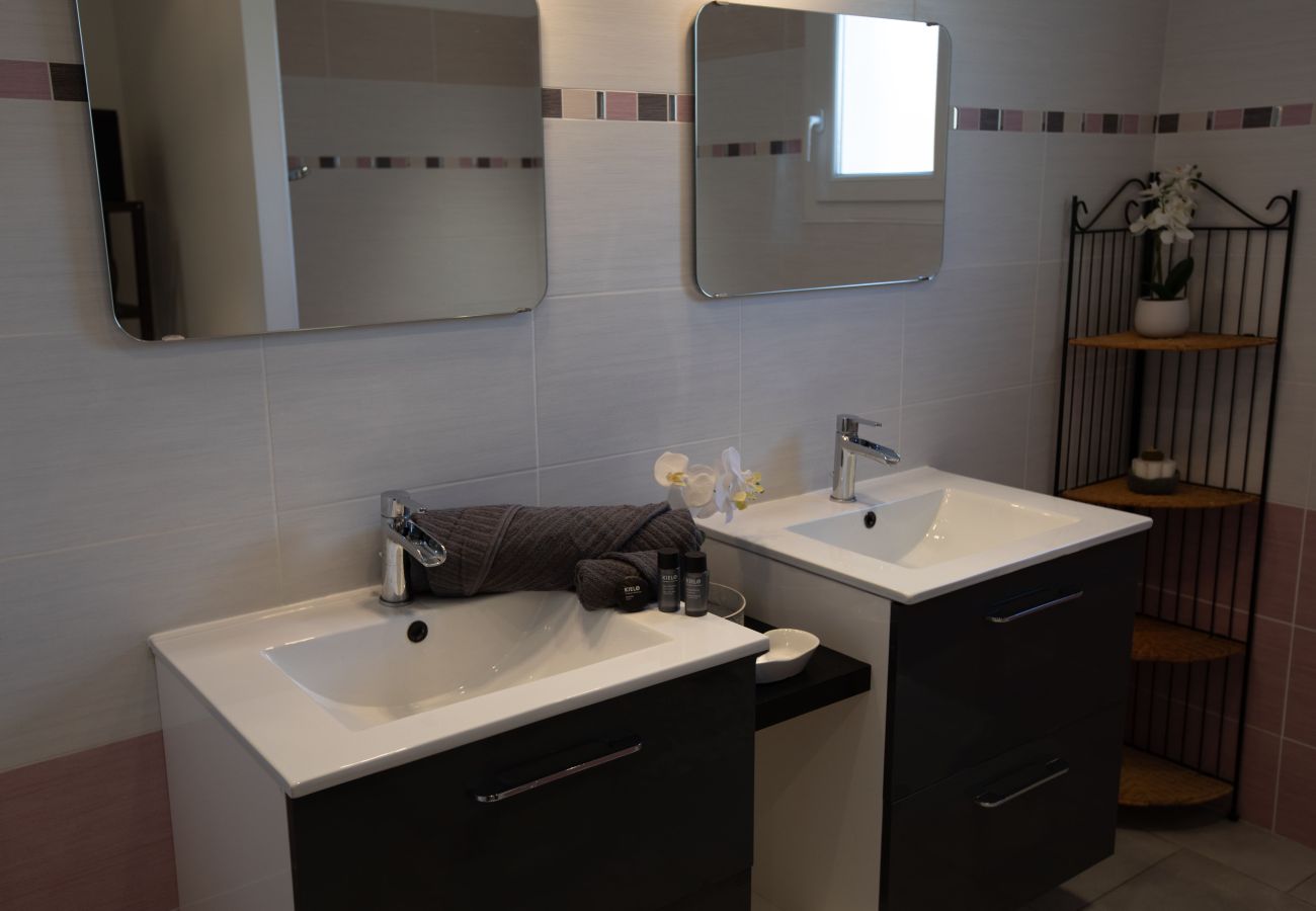 Maison à La Verdière - Villa Amandine 10 personnes