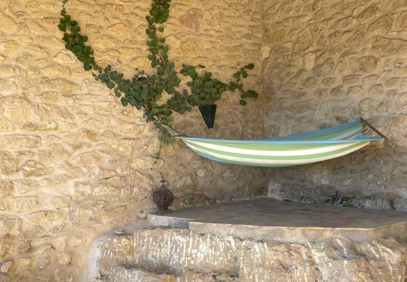 Maison à Lambesc - Le Mas St-Roch : capacité 7 personnes avec piscine